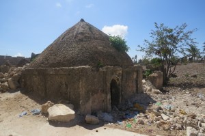 Arab grave with inscription in Arabic - Pate island Copyright Maya Mangat
