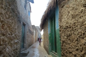 Narrow alleys between houses on Pate Juu - Pate island Copyright Maya Mangat