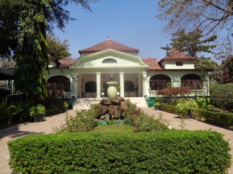 Tabora Hotel built aroond 1900- Copyright Rupi Mangat