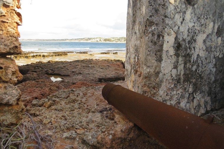 Centuries-old fort on Manda island with canon pointing to the sea to ward off unwanted 'guests'. Copyright Rupi Mangat