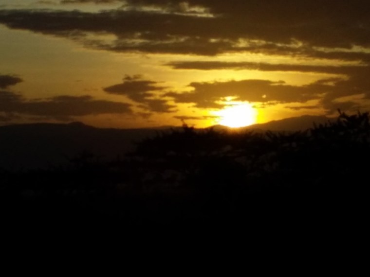 Sunrise Lake Naivasha KWS ground Copyright Desire James Wainaina (800x600)