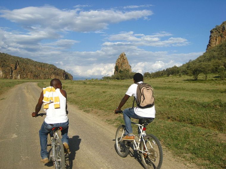 Riding in Hell's gate by HM.Maina (800x600)