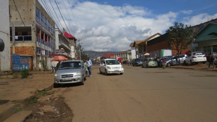 Bukavo town on Lake Kivu - Copyright Rupi Mangat (800x450)