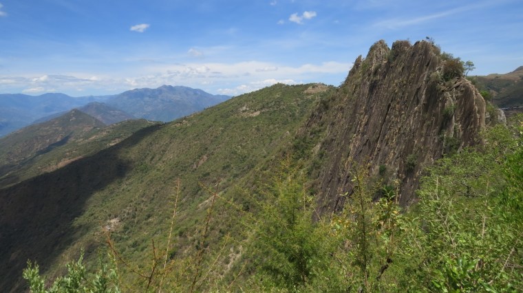 Baboon parliament n Kaimot Hill in Sekerr Range.Copyright Rupi Mangat (1280x719)