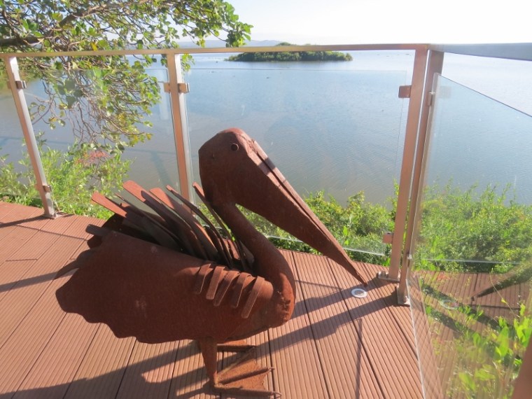 Scrap metal pelican by famous artist Kioko Mwitiki on deck of Ziwani House. Copyright Rupi Mangat (800x600)