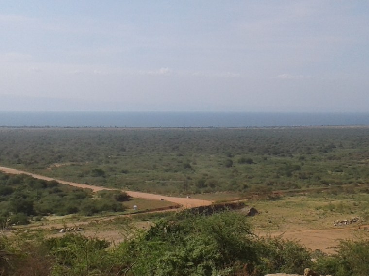 Lake ALbert from the great rift escarpment near Hoima in Uganda Copyright Rupi Mangat (800x600)