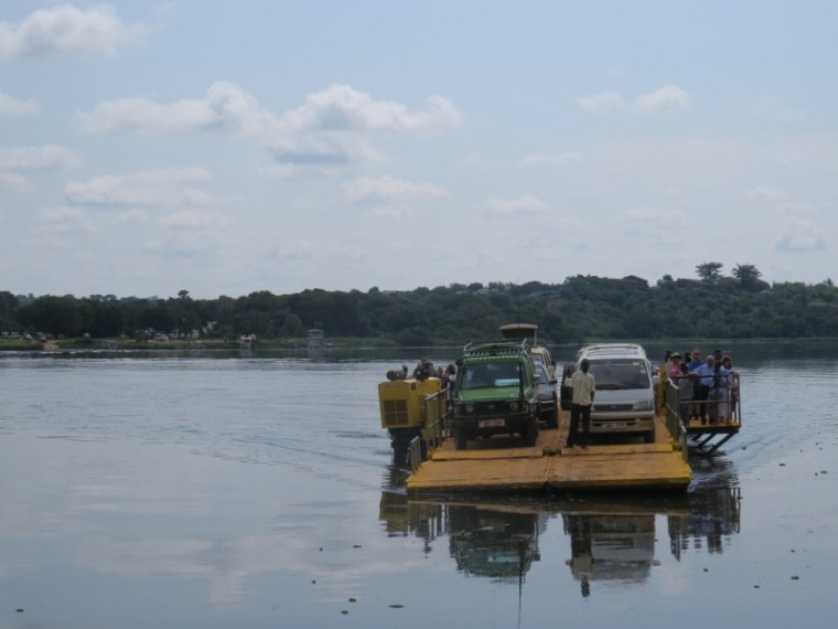 Crossing on the ferry across the Nile into Murchison falls National Park in 2017. Ccopyright Rupi Mangat (800x600)